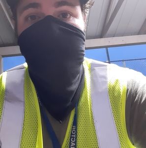 Meet your Posher, Dakota